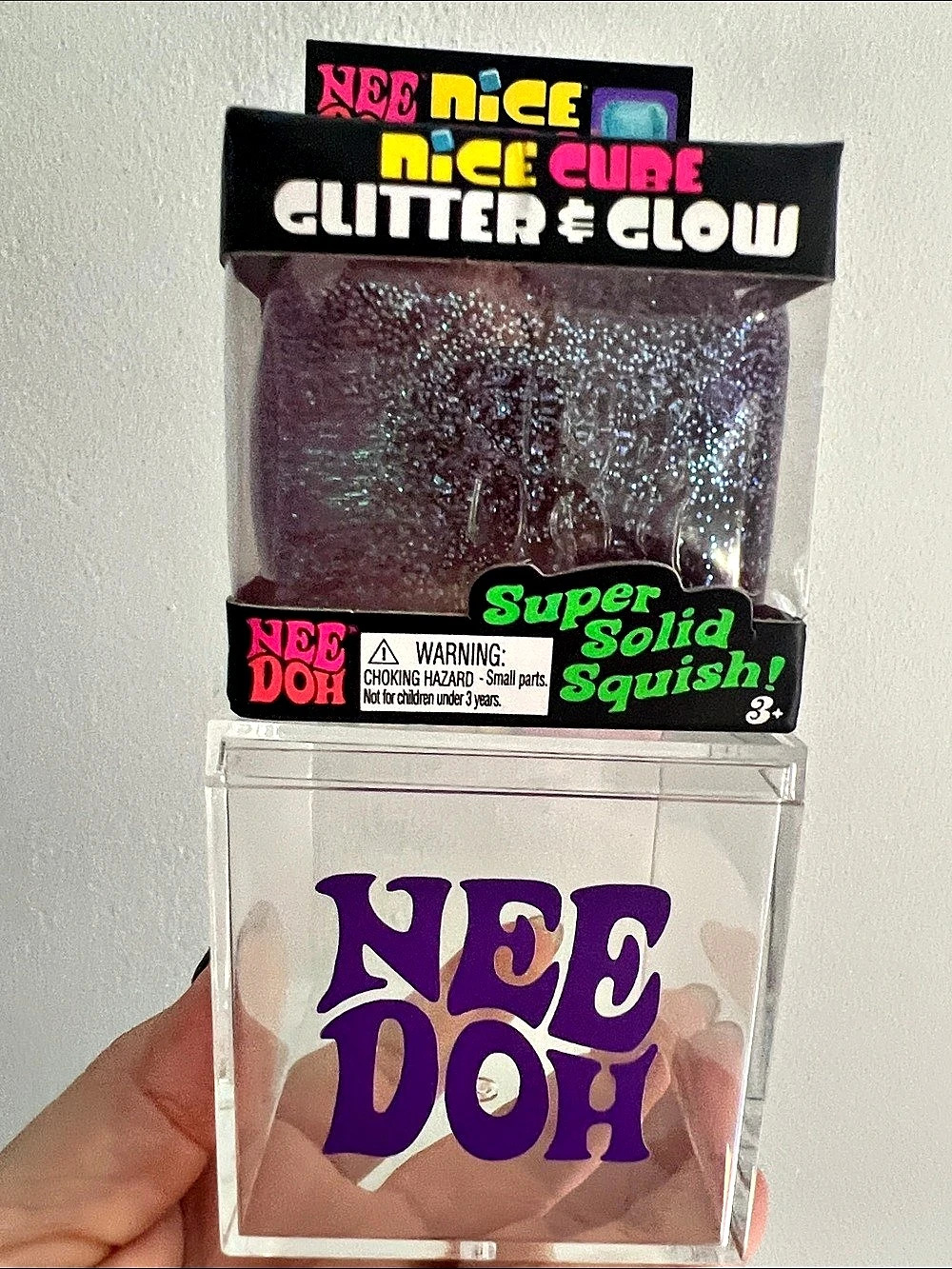 NEW NeeDoh Nice Cube Glitter & Glow purple Squishy Toy & Acrylic Display Box